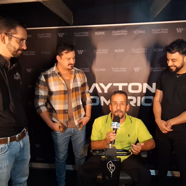 VÍDEO: ENTREVISTA COM A DUPLA CLAYTON E ROMÁRIO