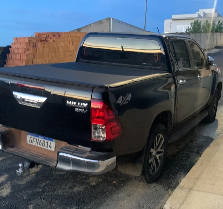 CAMINHONETE É FURTADA NA NOITE DESTE SÁBADO