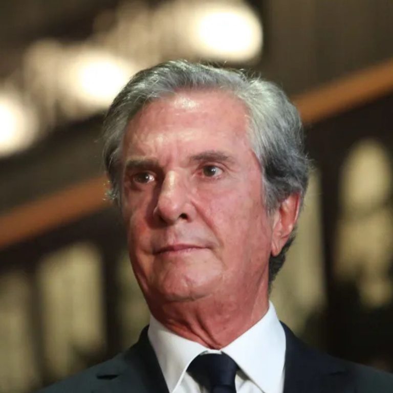 EX-PRESIDENTE COLLOR É PRESO