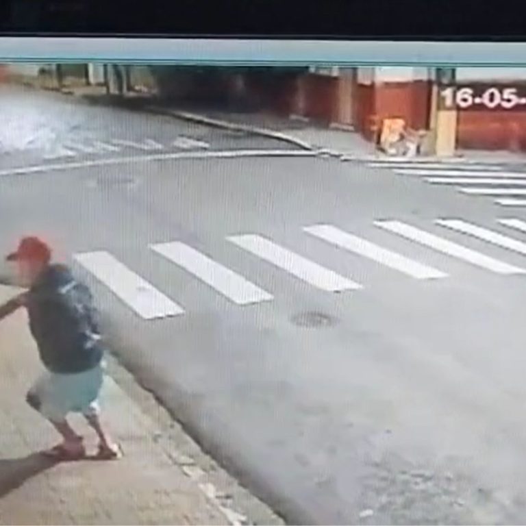 VÍDEO: LADRÃO ARROMBA PADARIA NO CENTRO DO CARMO