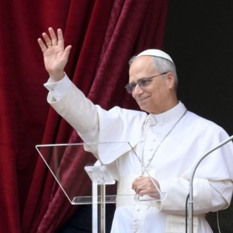 FAMÍLIA É ENTRE HOMEM E MULHER, DIZ O PAPA